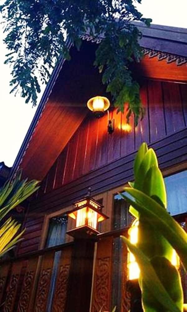 Baifern Homestay Αγιουτάγια Εξωτερικό φωτογραφία